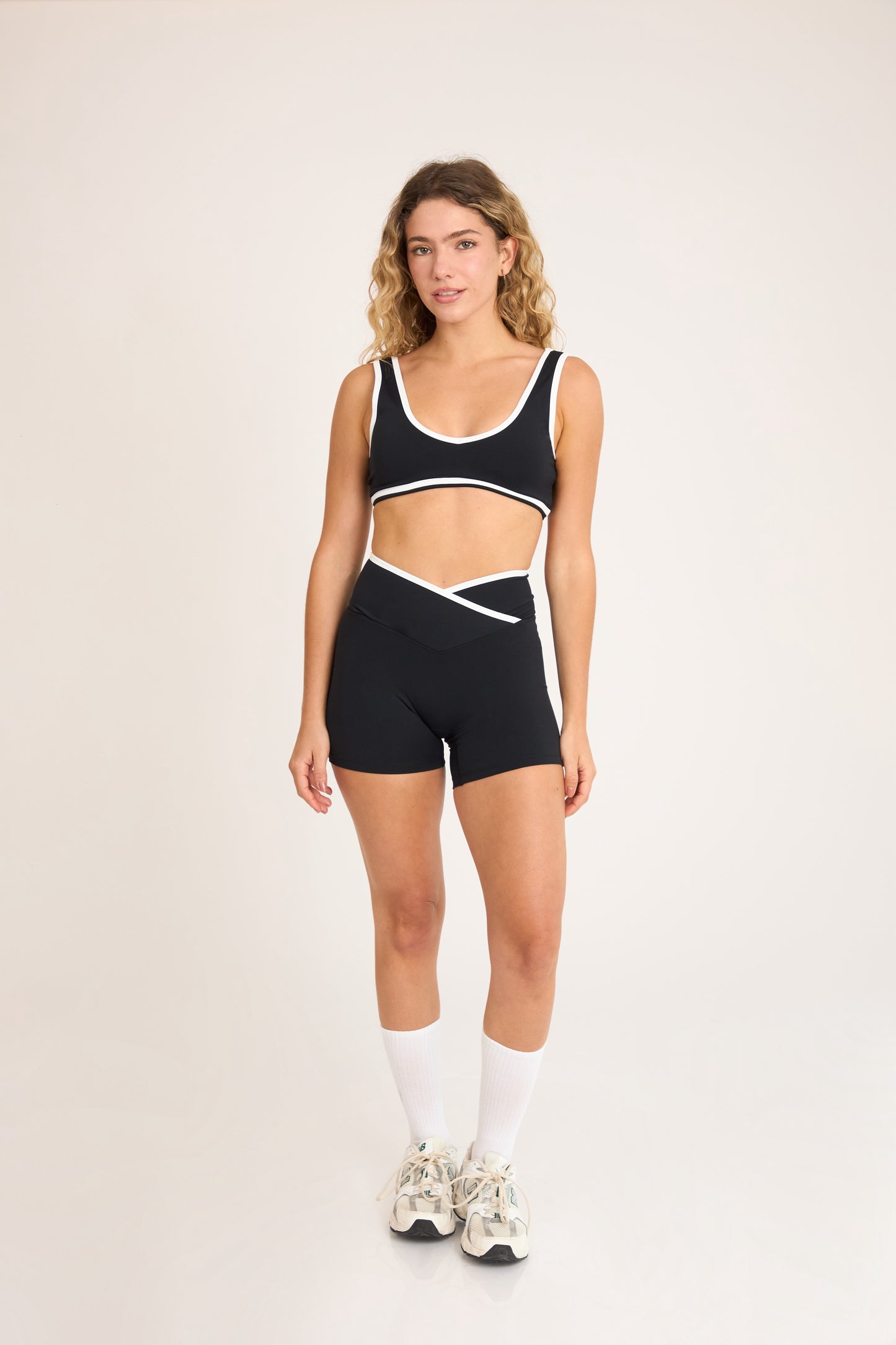 Sienna Short 4" - Black