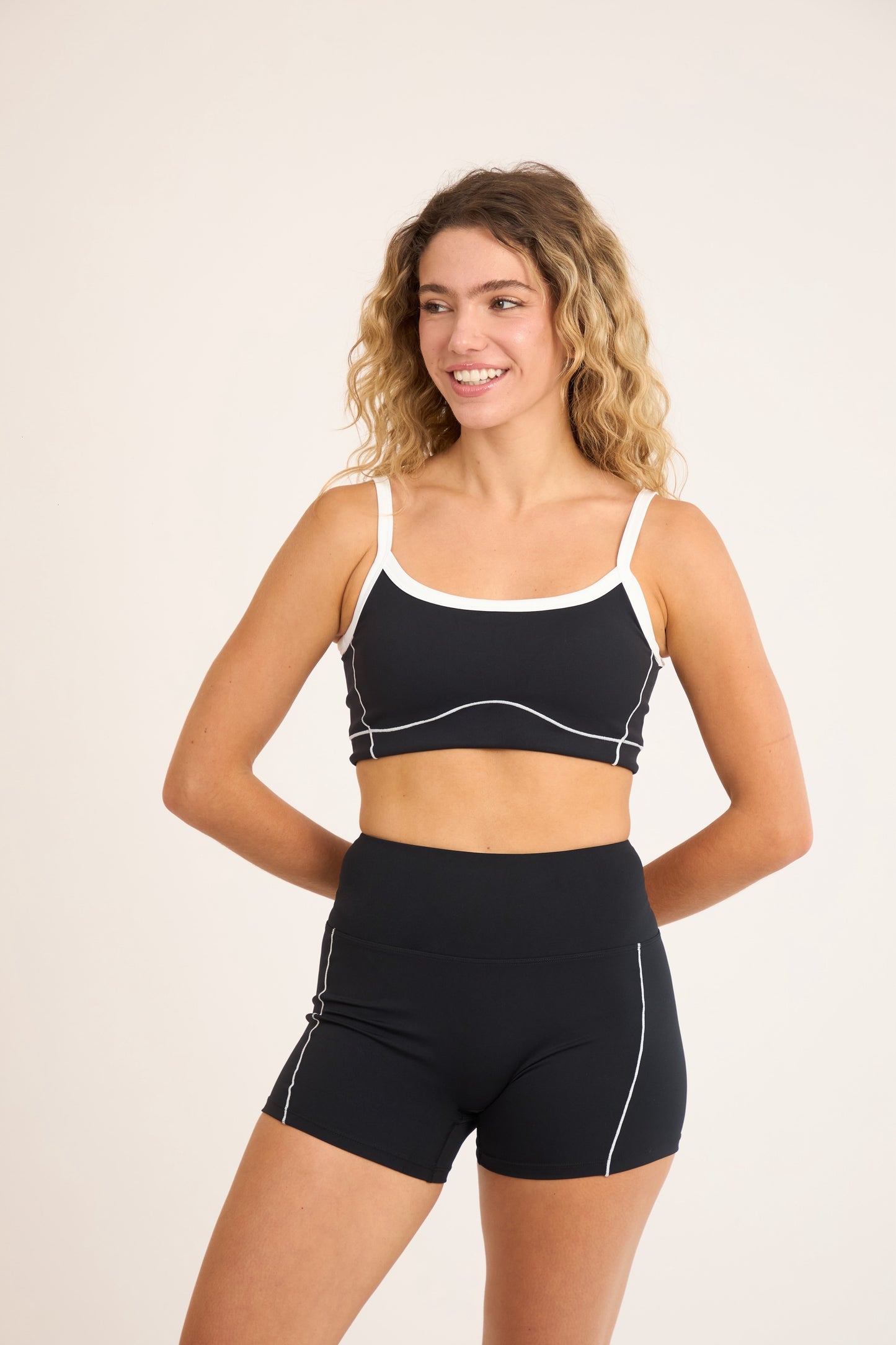 Leia Short 3" - Black
