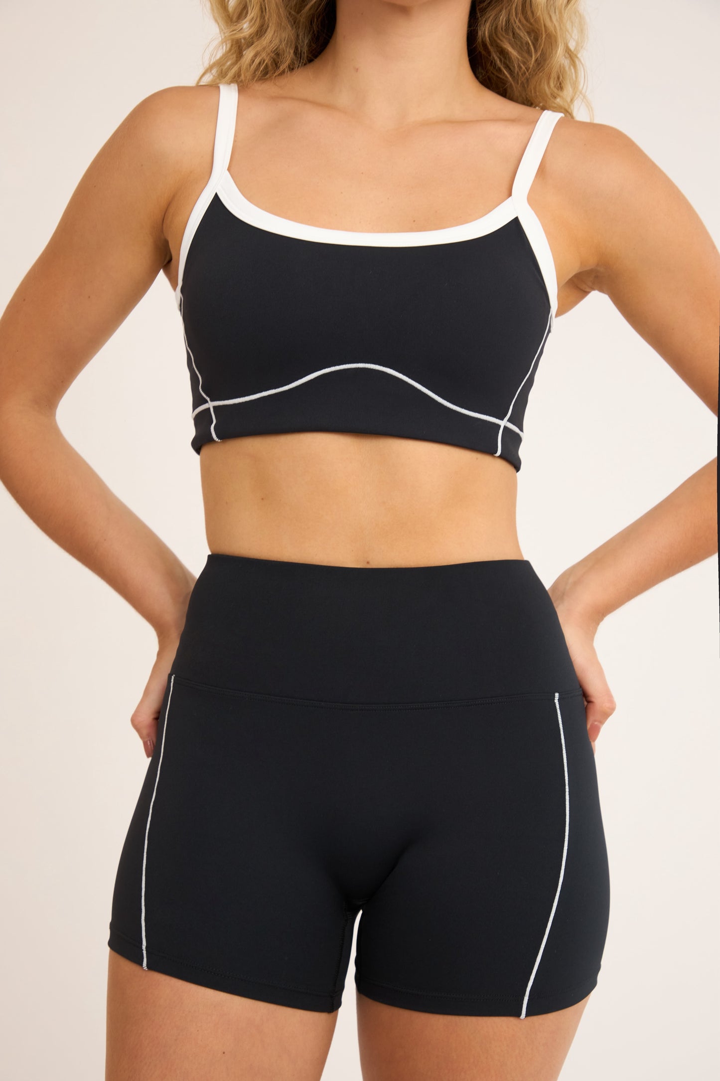 Leia Short 3" - Black