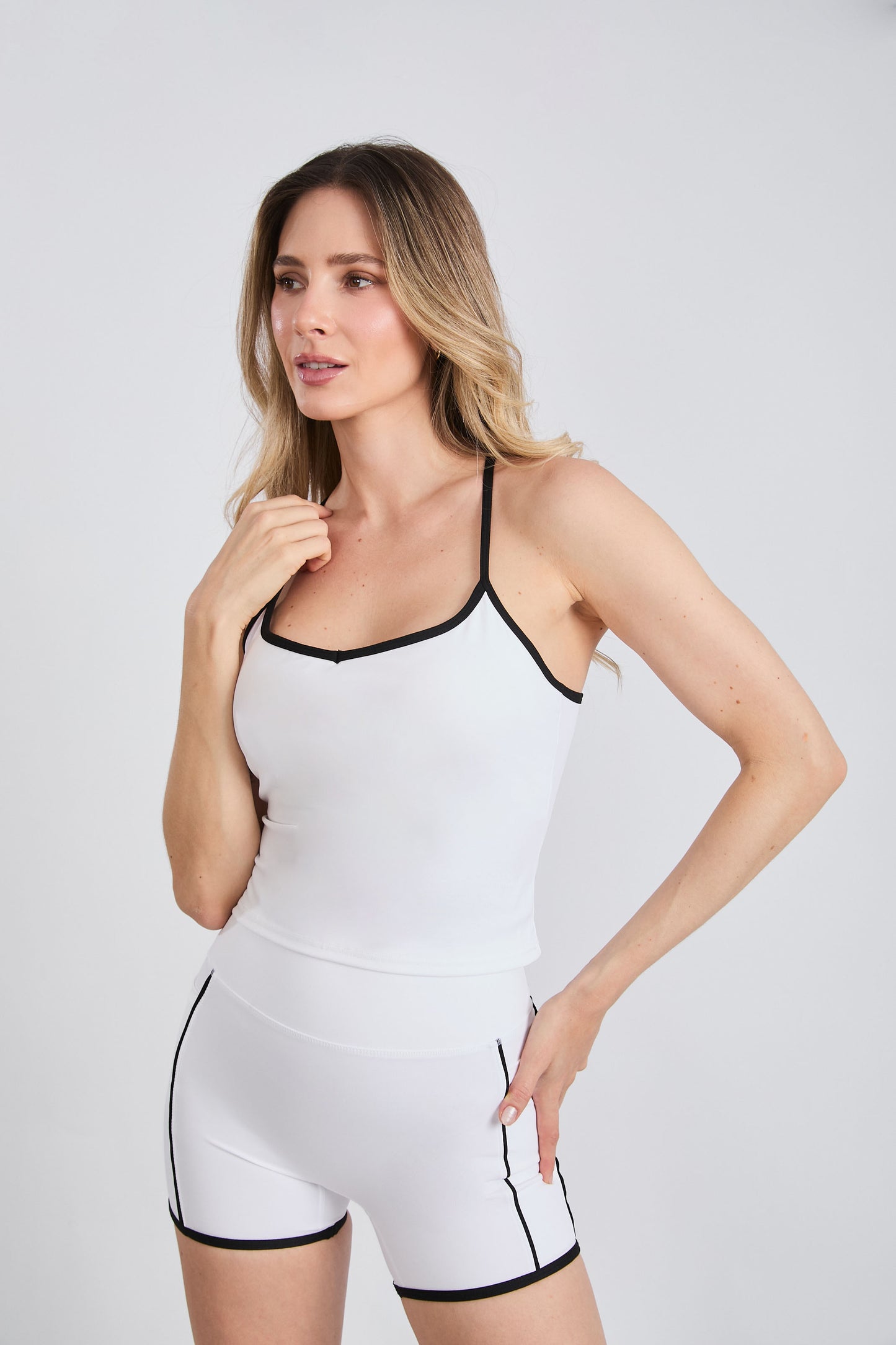 Short Kaia 4" - White