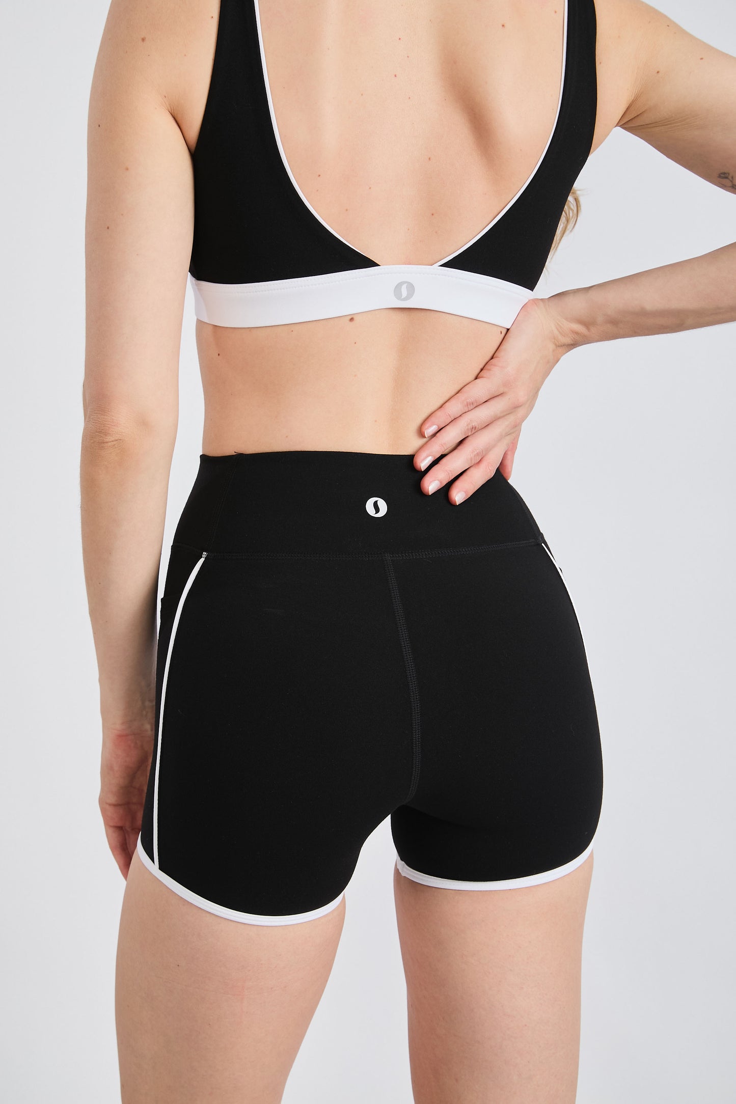 Short Kaia 4" - Black