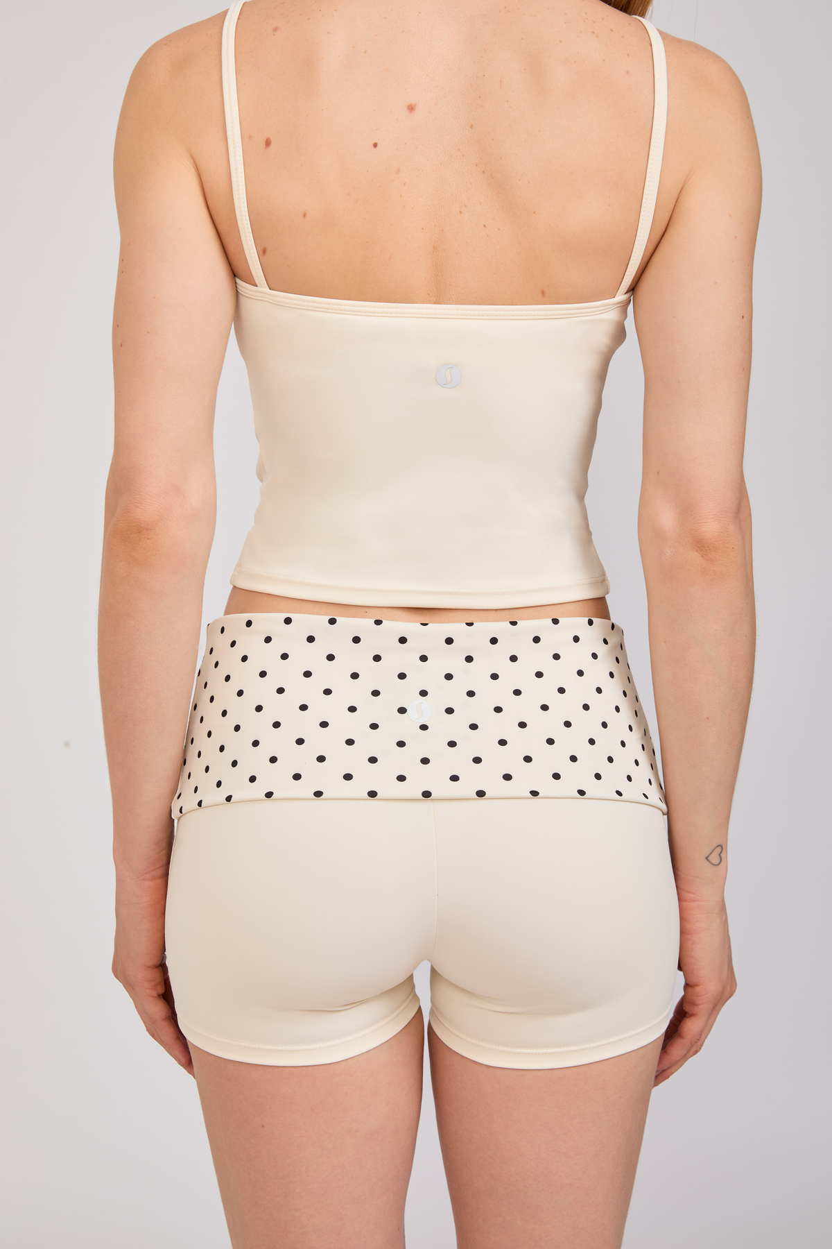 Top Gia - Milk